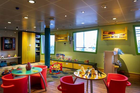 CUNARD Queen Elizabeth Golden Kids Club 1.jpg